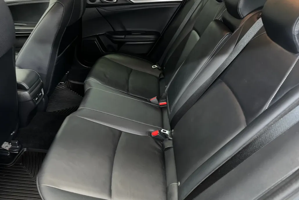 2021 Honda Civic Hatchback Sport Touring photo 1