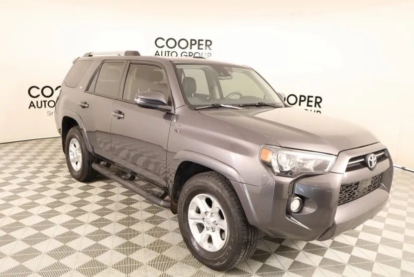 2020 Toyota 4Runner SR5 Premium photo 1