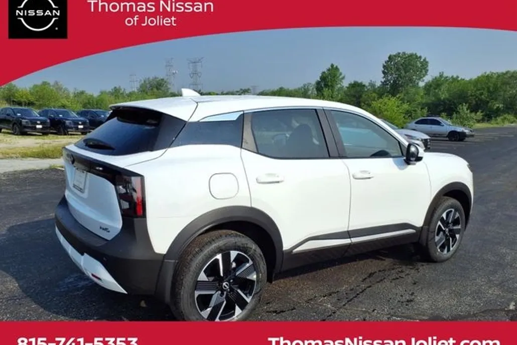 2025 Nissan Kicks SV photo 1