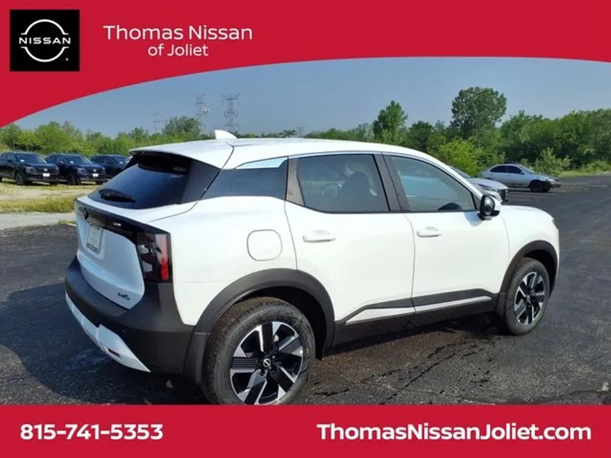 2025 Nissan Kicks SV photo 1