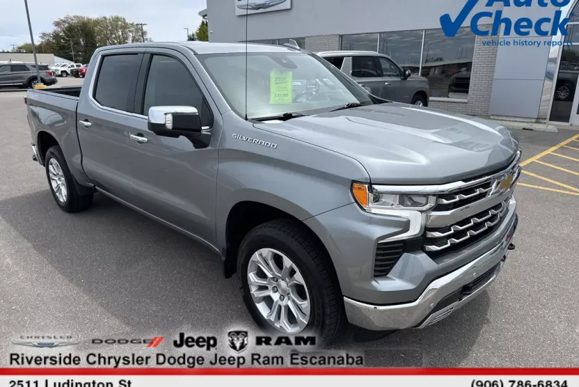 2023 Chevrolet Silverado 1500 LTZ photo 1