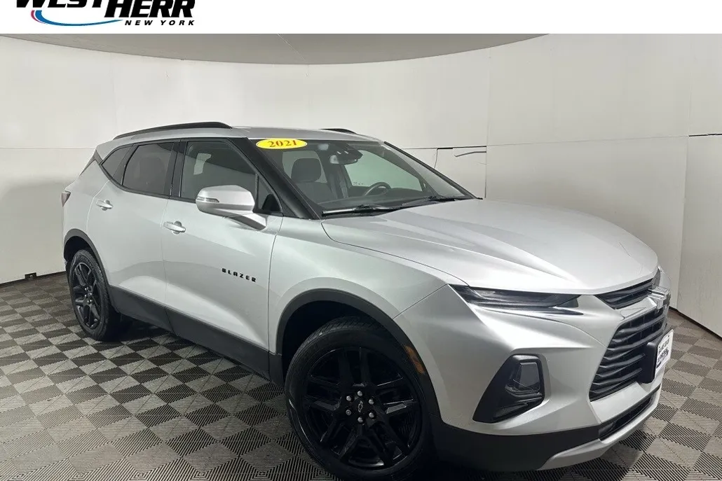 2021 Chevrolet Blazer 2LT photo 1