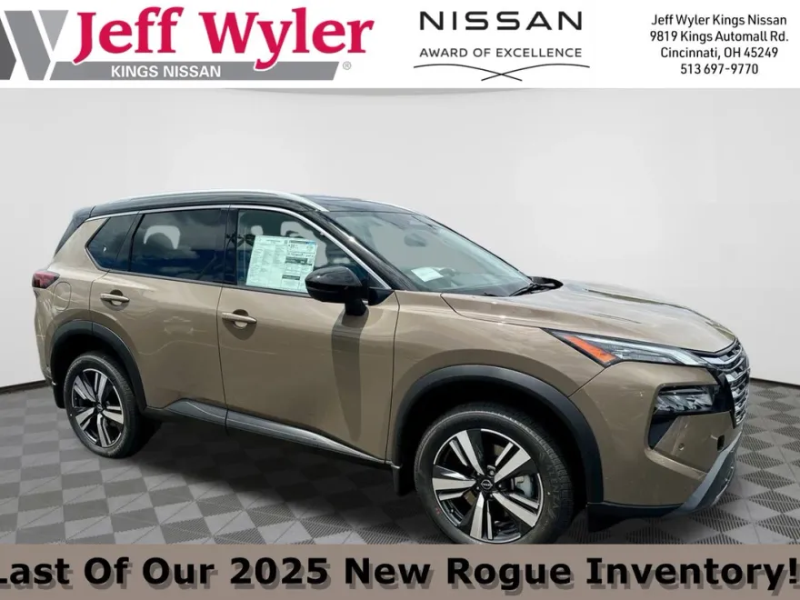 2025 Nissan Rogue SL photo 1