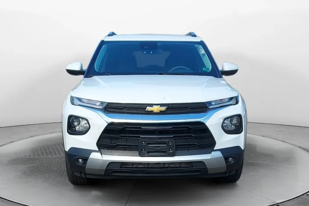 2023 Chevrolet Trailblazer LT photo 1