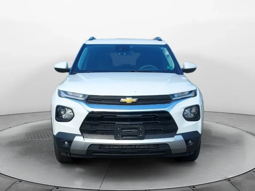2023 Chevrolet Trailblazer LT photo 1