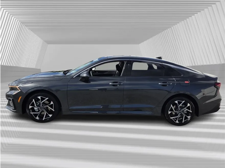 2026 Kia K5 EX photo 1