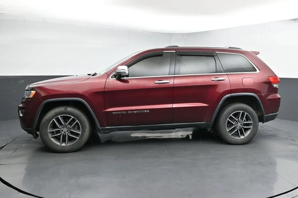 2017 Jeep Grand Cherokee Limited photo 1