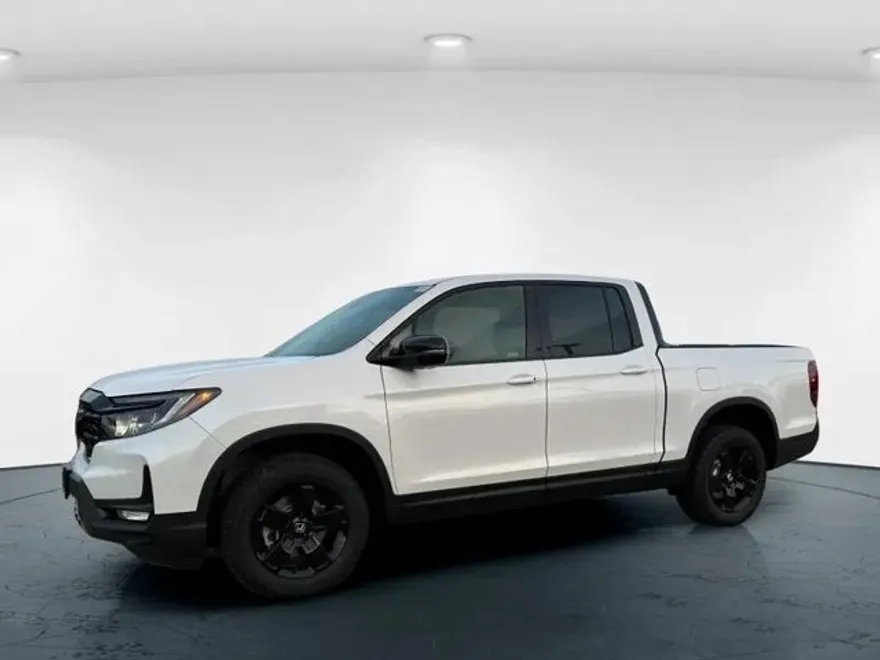 2025 Honda Ridgeline Black Edition photo 1