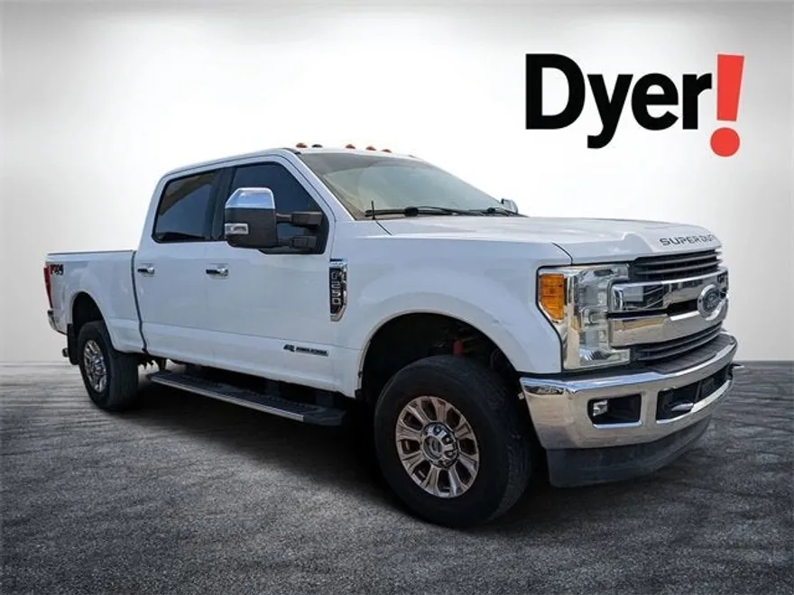 2017 Ford F-250 Lariat photo 1
