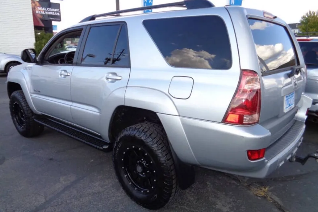 2004 Toyota 4Runner SR5 photo 1