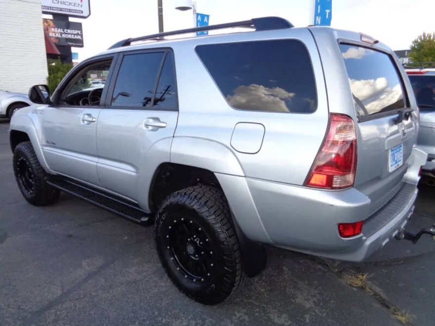 2004 Toyota 4Runner SR5 photo 1