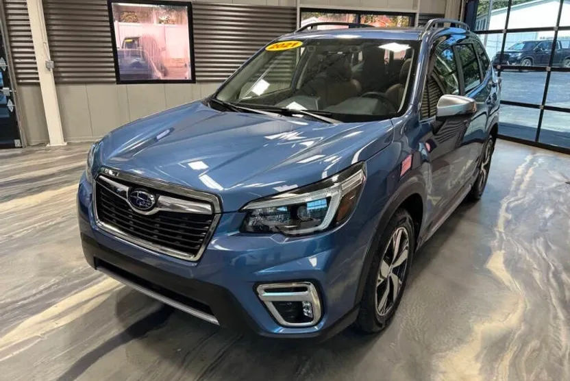 2021 Subaru Forester Touring photo 1