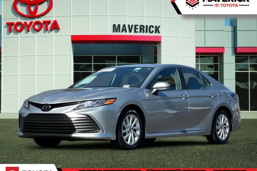 2024 Toyota Camry LE photo 1