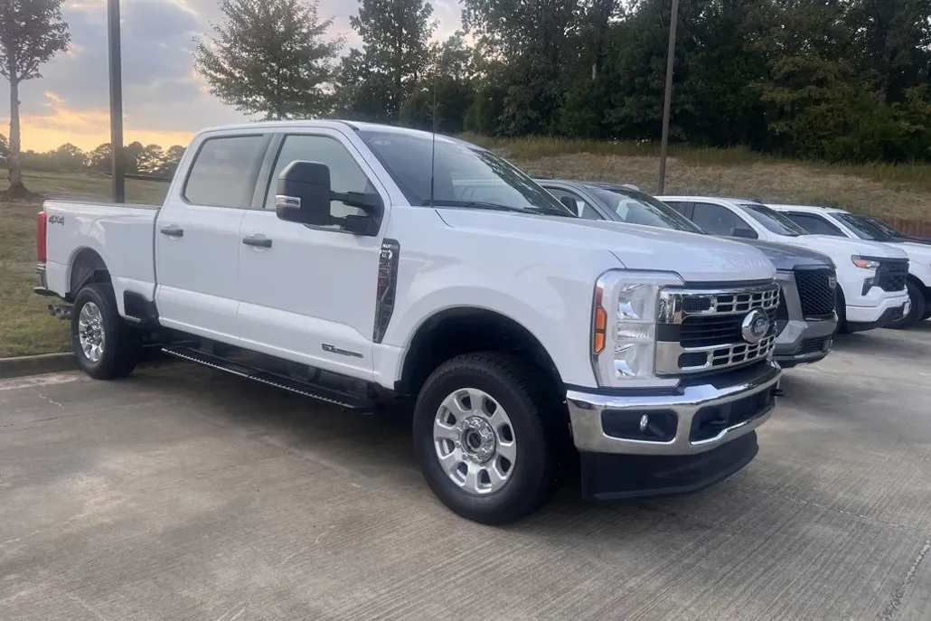 2024 Ford F-250 XL photo 1