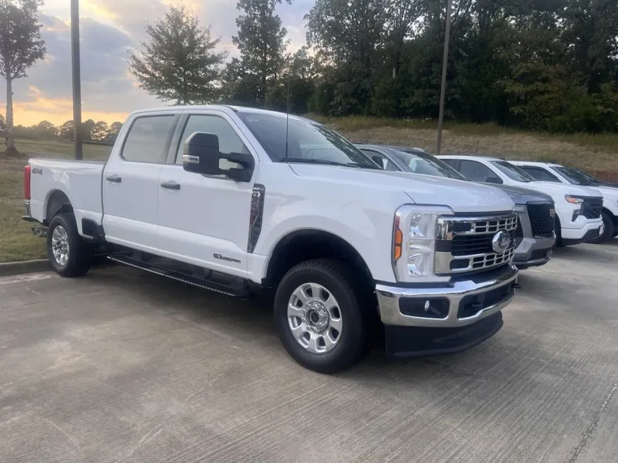 2024 Ford F-250 XL photo 1