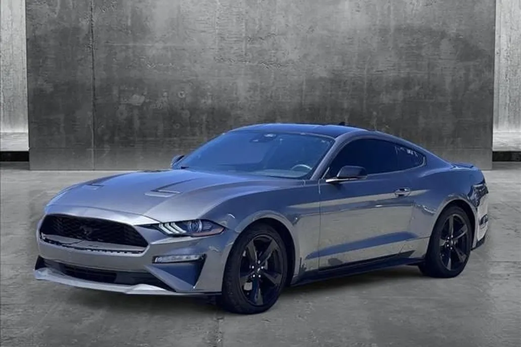 2022 Ford Mustang EcoBoost photo 1