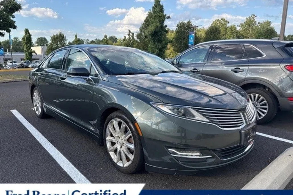 2015 Lincoln MKZ Base photo 1