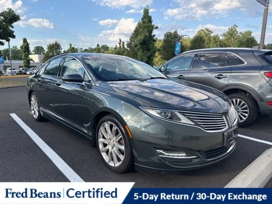 2015 Lincoln MKZ Base photo 1