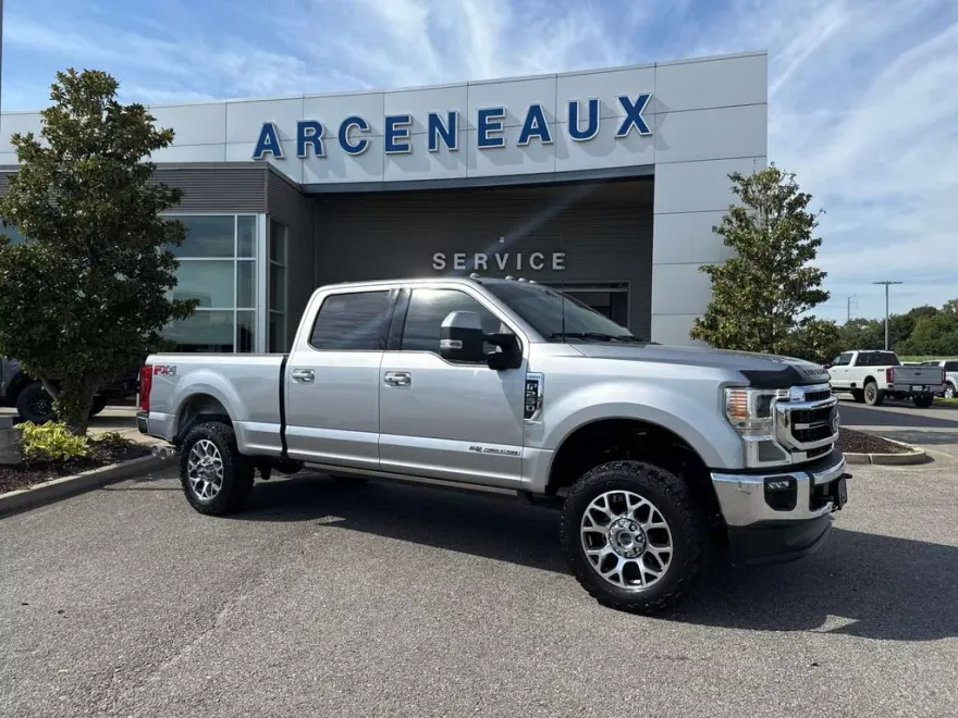 2022 Ford F-250 Lariat photo 1
