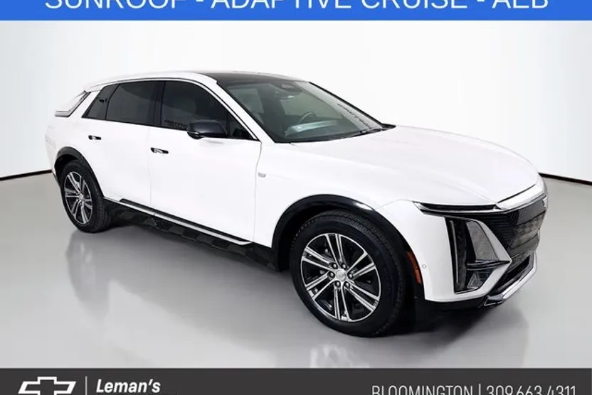 2024 Cadillac Lyriq Luxury photo 1