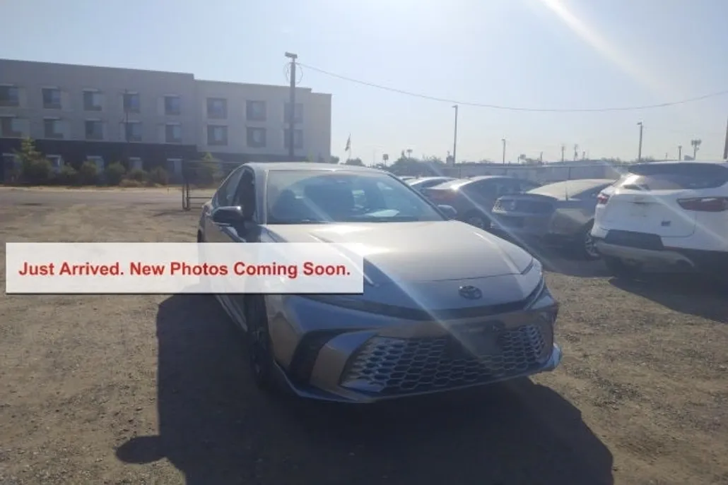2025 Toyota Camry XSE photo 1