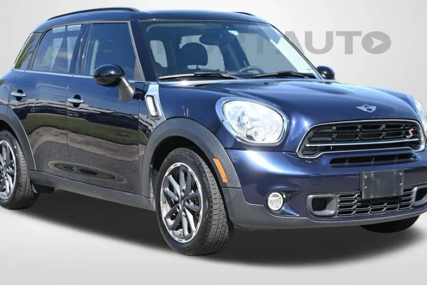 2015 Mini Countryman S photo 1