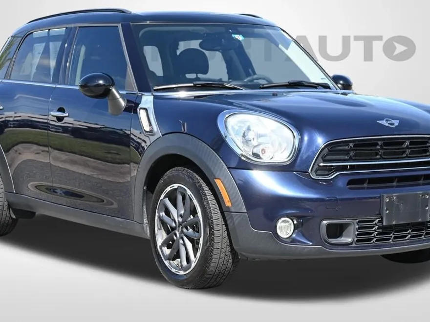 2015 Mini Countryman S photo 1