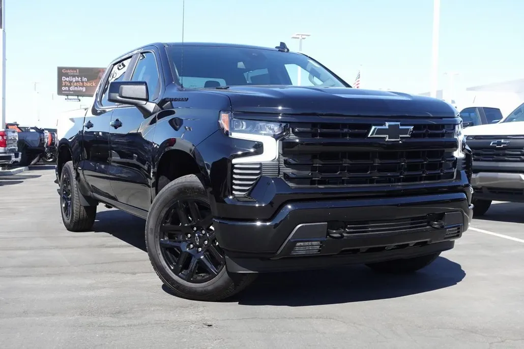 2025 Chevrolet Silverado 1500 RST photo 1
