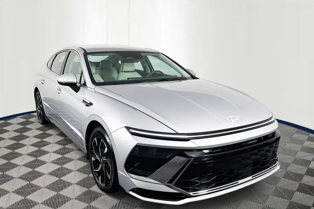2024 Hyundai Sonata SEL photo 1