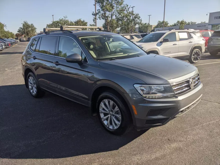 2019 Volkswagen Tiguan SE photo 1