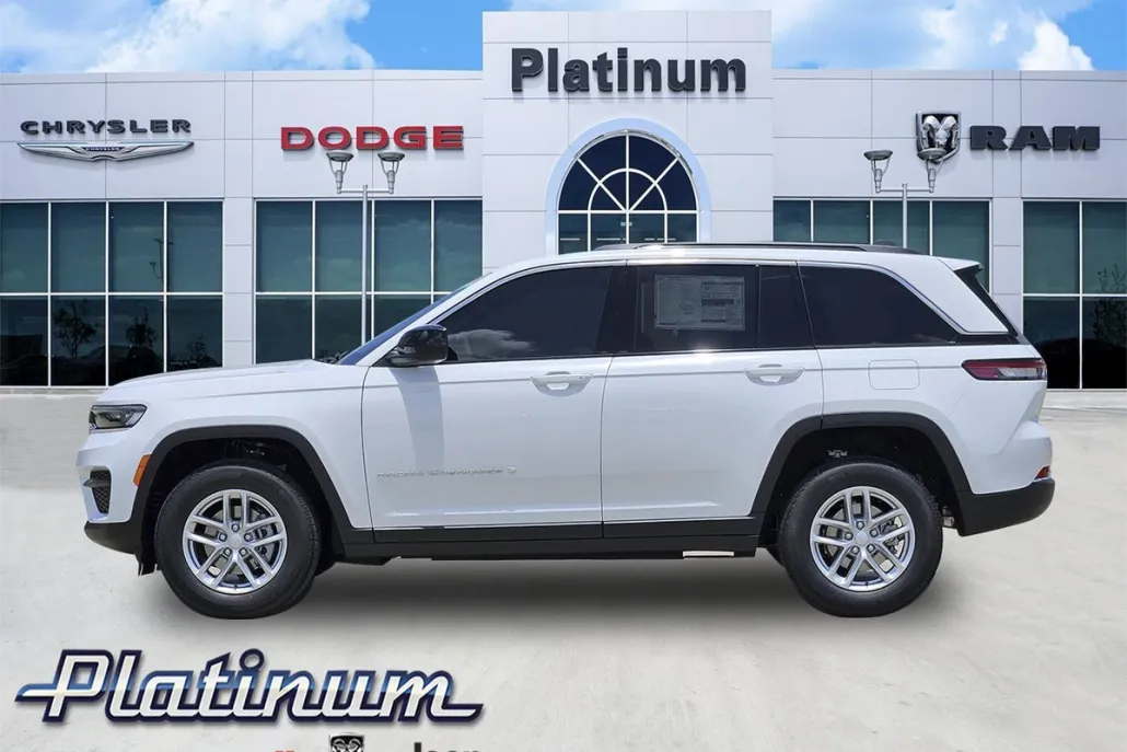 2025 Jeep Grand Cherokee Laredo X photo 1