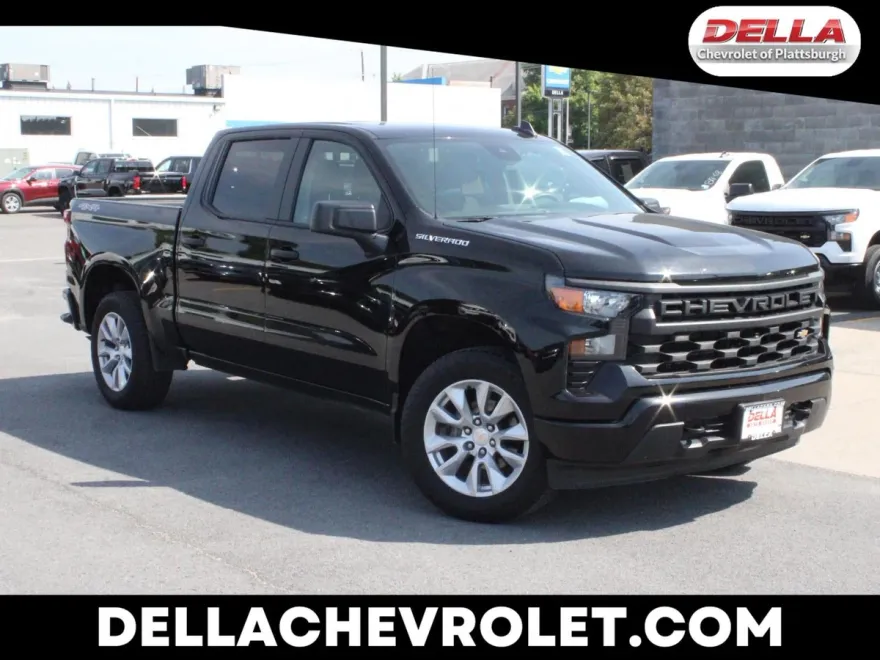 2023 Chevrolet Silverado 1500 Custom photo 1