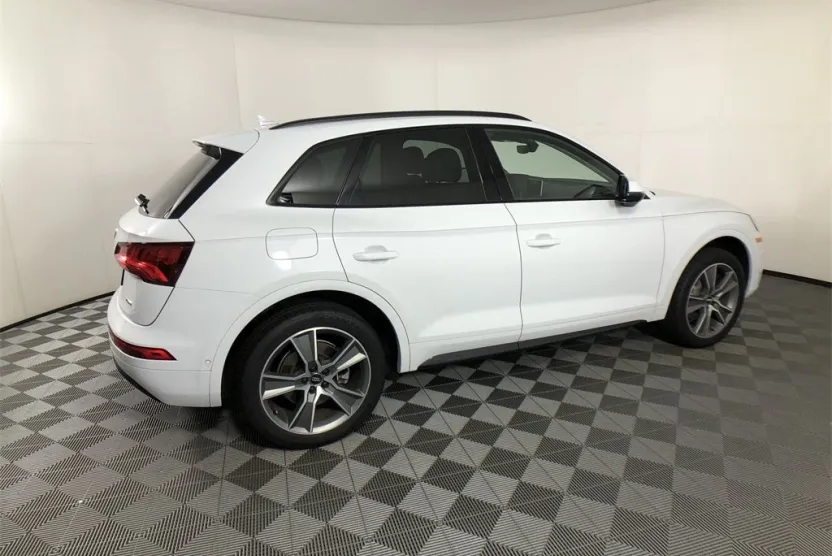 2019 Audi Q5 2.0T Prestige Premium photo 1