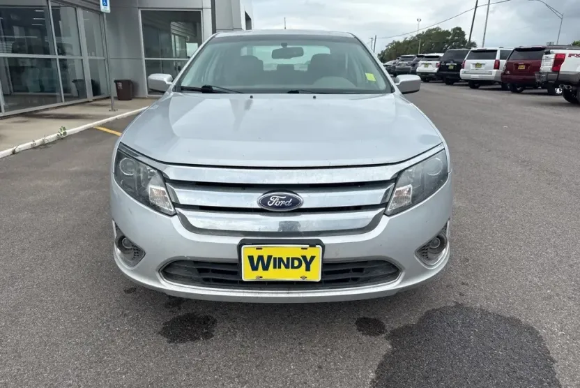 2010 Ford Fusion SEL photo 1