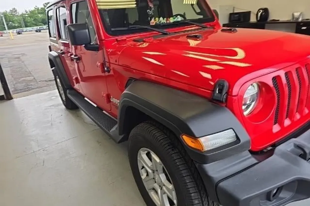 2021 Jeep Wrangler Unlimited Sport S photo 1