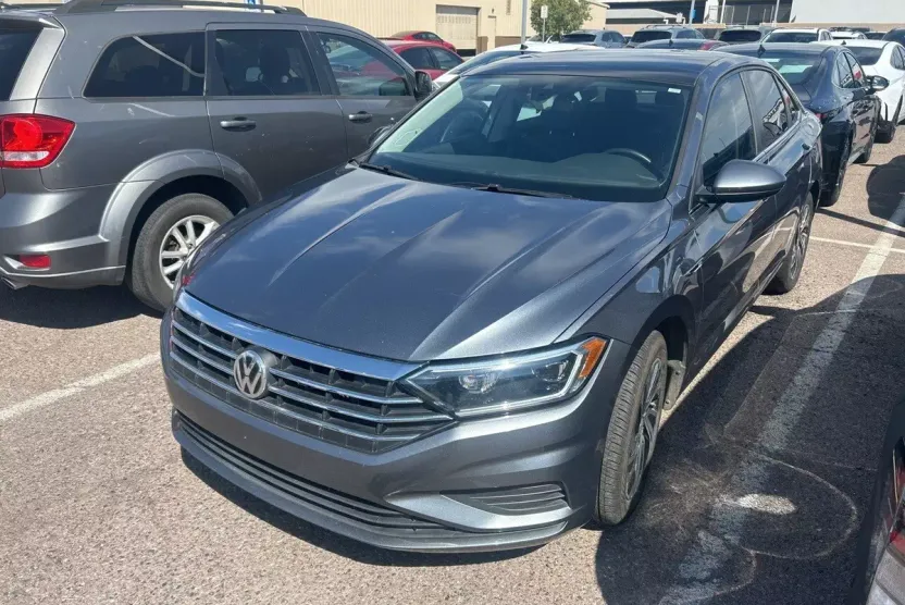 2021 Volkswagen Jetta SEL photo 1