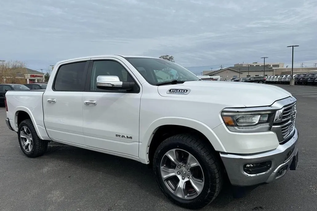 2022 Ram 1500 Laramie photo 1