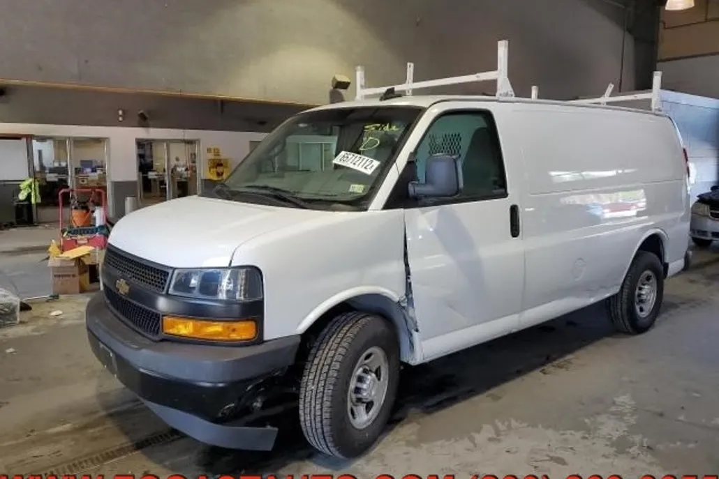 2018 Chevrolet Express Cargo Van 2500 photo 1