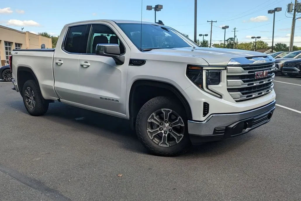 2025 Gmc Sierra 1500 SLE photo 1
