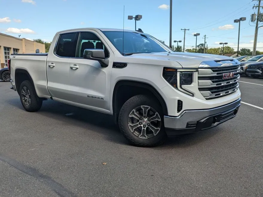 2025 Gmc Sierra 1500 SLE photo 1