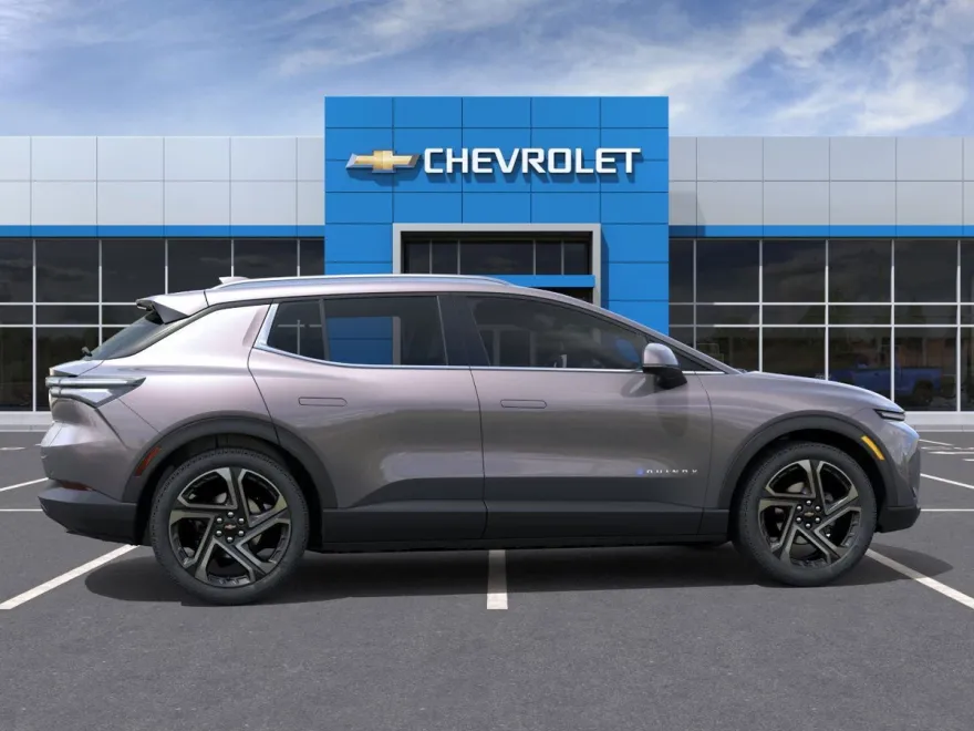 2026 Chevrolet Equinox EV 1LT photo 1