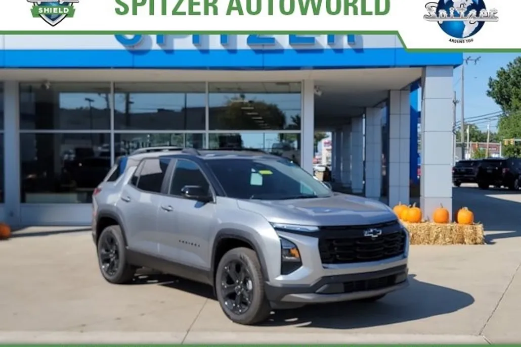 2026 Chevrolet Equinox LT photo 1