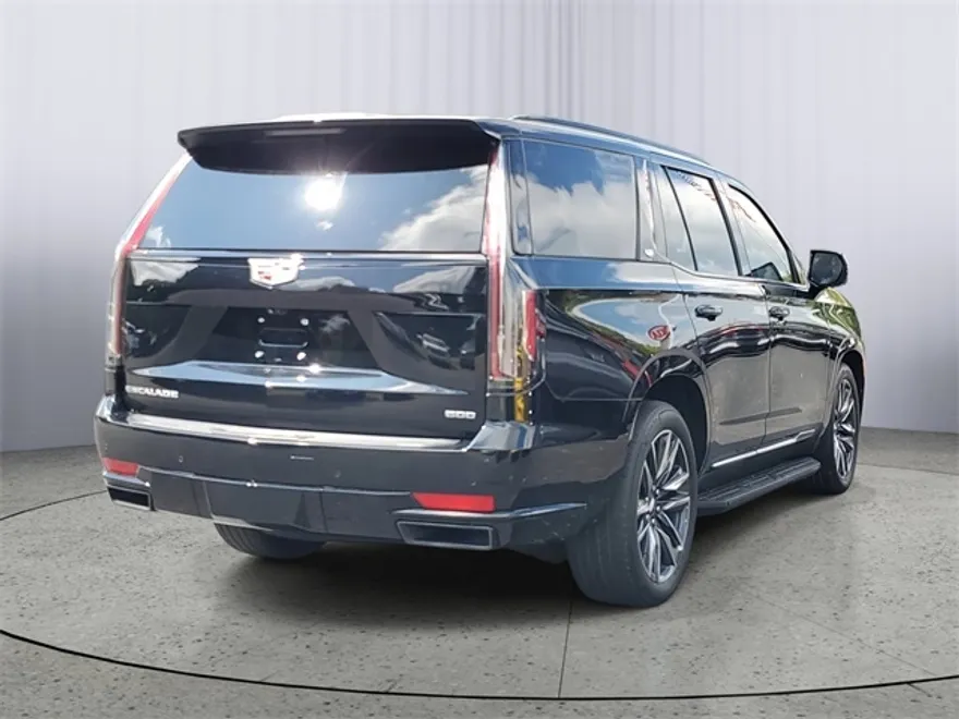 2022 Cadillac Escalade Sport Platinum photo 1