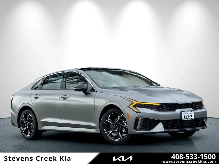 2025 Kia K5 GT-Line photo 1