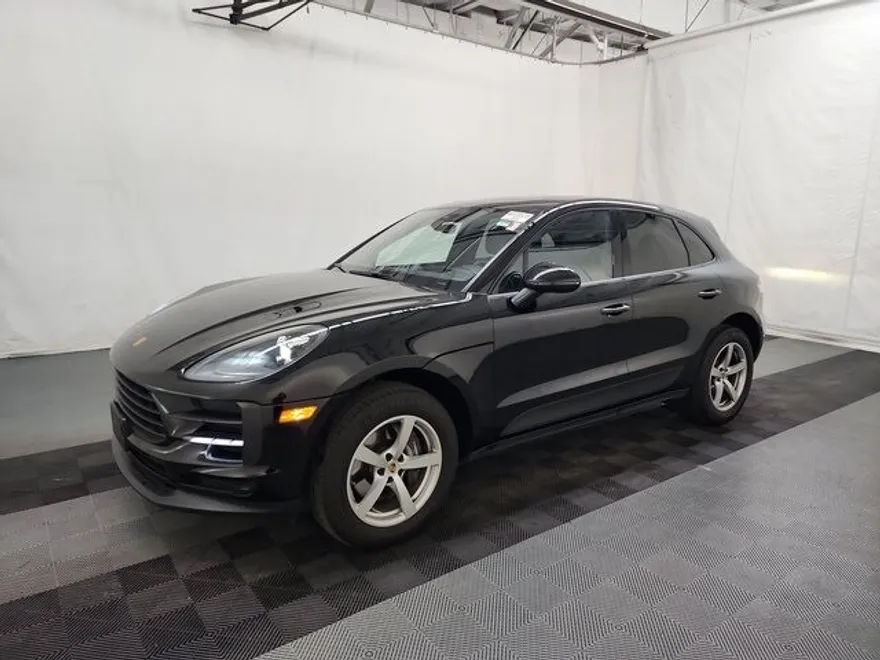 2021 Porsche Macan Base photo 1