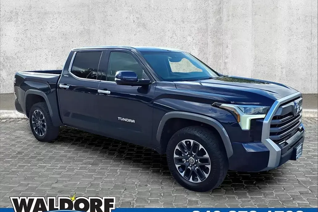 2023 Toyota Tundra Limited photo 1