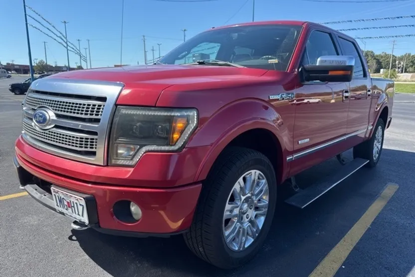 2011 Ford F-150 Platinum photo 1