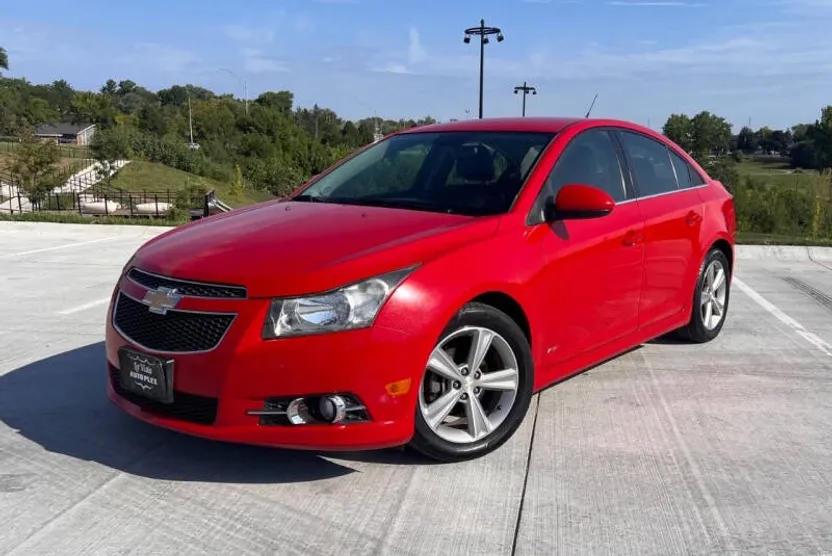 2013 Chevrolet Cruze photo 1