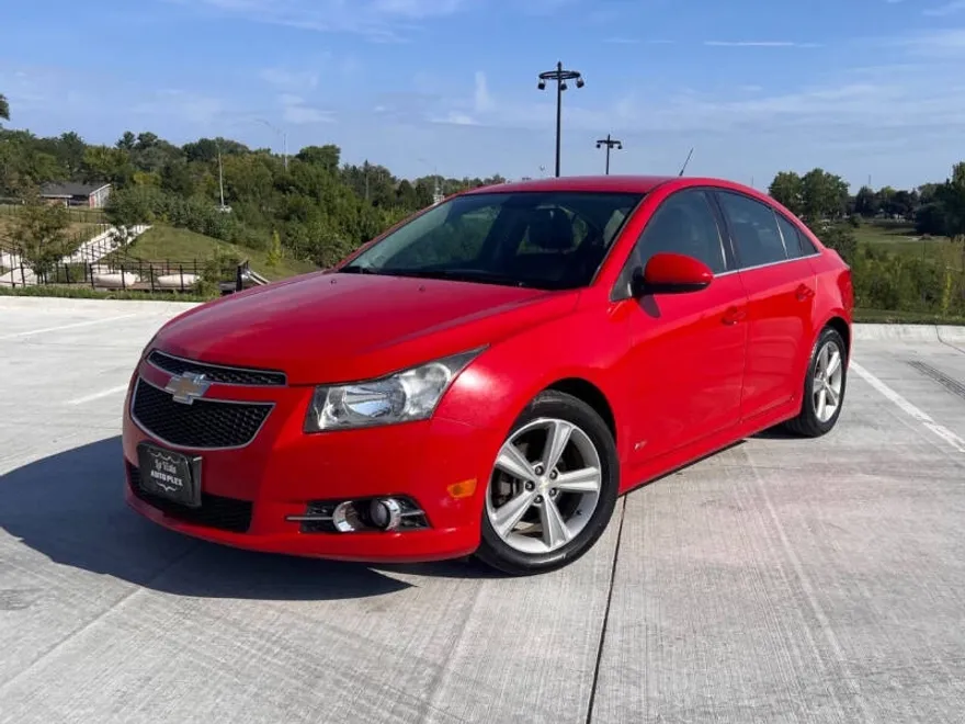 2013 Chevrolet Cruze photo 1
