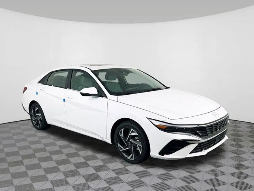 2025 Hyundai Elantra Hybrid Limited photo 1